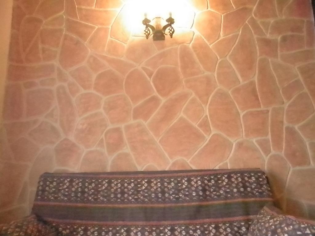 Maison d'hôtes La Cueva Del Lince à Zarza De Granadilla Extérieur photo
